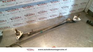O118293 Gebruikte ruitenwis mechaniek Daihatsu Cuore