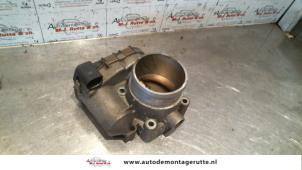 O122708 Gebruikte gasklephuis Volkswagen Passat