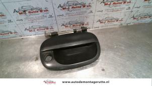 O80688 Gebruikte portiergreep 2deurs rechts Hyundai H200
