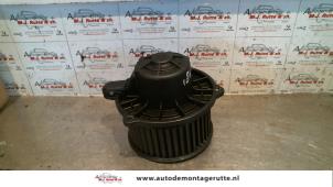 Gebruikte Kachel Ventilatiemotor Kia Picanto (BA) 1.0 12V Prijs op aanvraag aangeboden door Autodemontage M.J. Rutte B.V.
