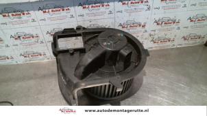 O130264 Gebruikte chaufage ventilatiemotor Renault Clio