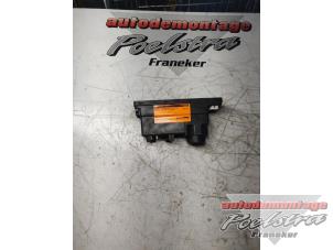 Gebruikte Deur module Mercedes E Combi (S210) 3.0 E-300 TD 24V Prijs € 20,00 Margeregeling aangeboden door Autodemontage Poelstra B.V.