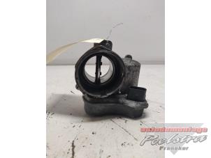 Gebruikte Gasklephuis Volkswagen Passat Variant (3C5) 2.0 TDI 16V 140 Prijs € 19,95 Margeregeling aangeboden door Autodemontage Poelstra B.V.