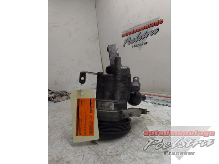 Gebruikte Pomp Servo BMW 5 serie Touring (E61) 535d 24V Prijs € 24,00 Margeregeling aangeboden door Autodemontage Poelstra B.V.