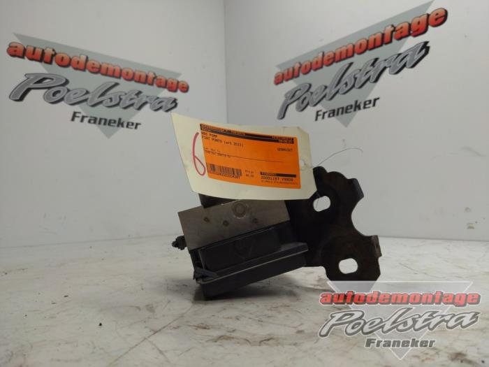 Gebruikte ABS Pomp Fiat Punto Evo (199) 1.3 JTD Multijet 85 16V Euro 5 Prijs € 40,00 Margeregeling aangeboden door Autodemontage Poelstra B.V.