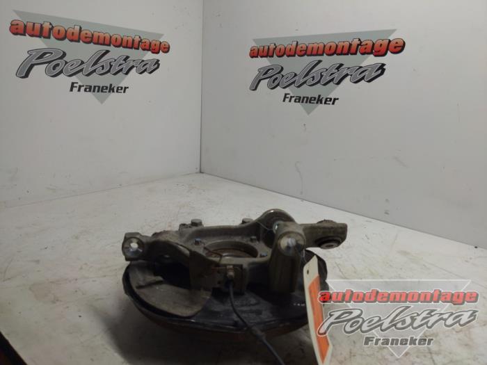 Fusee rechts-achter van een Mercedes-Benz C (W205) 2.2 C-220 CDI 16V BlueTEC 2016