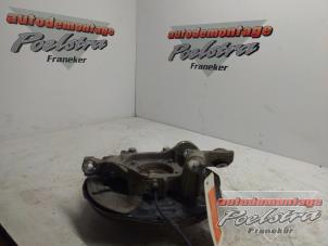 Gebruikte Fusee rechts-achter Mercedes C (W205) 2.2 C-220 CDI 16V BlueTEC Prijs € 24,95 Margeregeling aangeboden door Autodemontage Poelstra B.V.