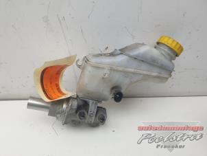 Gebruikte Hoofdremcilinder Opel Combo 1.3 CDTI 16V ecoFlex Prijs € 19,95 Margeregeling aangeboden door Autodemontage Poelstra B.V.