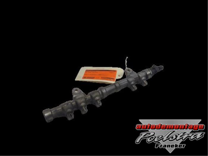 Gebruikte Injector brug Opel Combo 1.3 CDTI 16V ecoFlex Prijs € 49,00 Margeregeling aangeboden door Autodemontage Poelstra B.V.