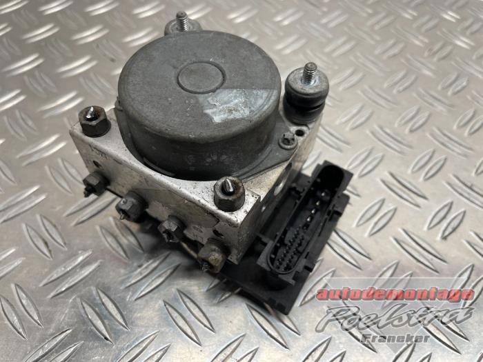 ABS Pomp van een Fiat Bravo (198A) 1.4 T-Jet 16V 120 2008