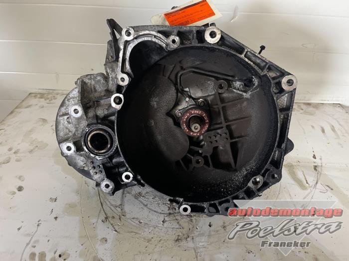 Gebruikte Versnellingsbak Opel Astra H GTC (L08) 1.9 CDTi 120 Prijs € 375,00 Margeregeling aangeboden door Autodemontage Poelstra B.V.