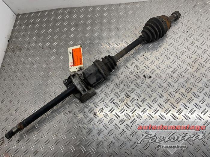 Gebruikte Steekas rechts-voor Fiat Grande Punto (199) 1.3 JTD Multijet 16V Prijs € 24,95 Margeregeling aangeboden door Autodemontage Poelstra B.V.