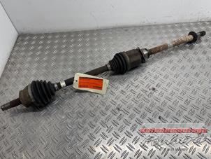 Gebruikte Homokineetas rechts-voor Opel Combo 1.3 CDTI 16V ecoFlex Prijs € 49,95 Margeregeling aangeboden door Autodemontage Poelstra B.V.