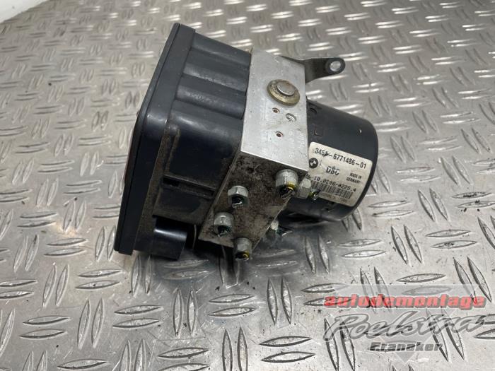 Gebruikte ABS Pomp BMW 3 serie (E90) 320d 16V Prijs € 29,95 Margeregeling aangeboden door Autodemontage Poelstra B.V.