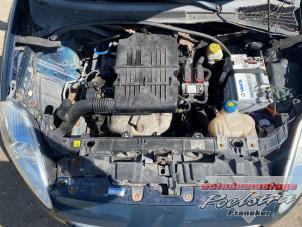 Gebruikte Kleppendeksel Fiat Grande Punto (199) 1.2 Prijs € 19,95 Margeregeling aangeboden door Autodemontage Poelstra B.V.