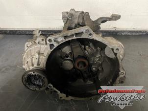 Gebruikte Versnellingsbak Audi A3 Sportback (8PA) 2.0 FSI 16V Prijs € 175,00 Margeregeling aangeboden door Autodemontage Poelstra B.V.