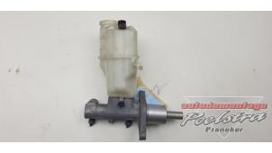 Gebruikte Hoofdremcilinder Peugeot 508 SW (8E/8U) 1.6 THP 16V Prijs € 19,95 Margeregeling aangeboden door Autodemontage Poelstra B.V.