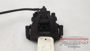 Gebruikte Remklauw (Tang) rechts-voor BMW Mini One/Cooper (R50) 1.6 16V One Prijs € 19,95 Margeregeling aangeboden door Autodemontage Poelstra B.V.