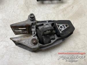 Gebruikte Motorsteun Citroen C6 (TD) 2.7 HDiF V6 24V Prijs € 34,95 Margeregeling aangeboden door Autodemontage Poelstra B.V.