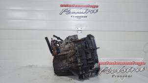 Gebruikte Versnellingsbak Opel Vivaro 1.9 DI Prijs € 385,00 Margeregeling aangeboden door Autodemontage Poelstra B.V.