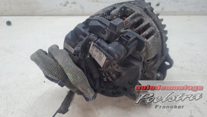 Gebruikte Dynamo Volkswagen Touran (1T1/T2) 1.6 FSI 16V Prijs € 14,50 Margeregeling aangeboden door Autodemontage Poelstra B.V.