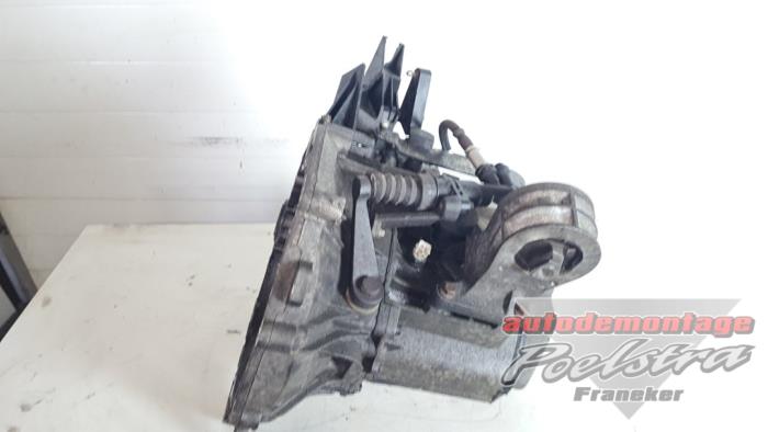Gebruikte Versnellingsbak BMW Mini (R50/53) 1.6 16V Cooper Prijs € 245,00 Margeregeling aangeboden door Autodemontage Poelstra B.V.
