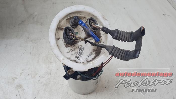 Gebruikte Tank element Pomp BMW 1 serie (E87/87N) 116i 1.6 16V Prijs € 18,50 Margeregeling aangeboden door Autodemontage Poelstra B.V.