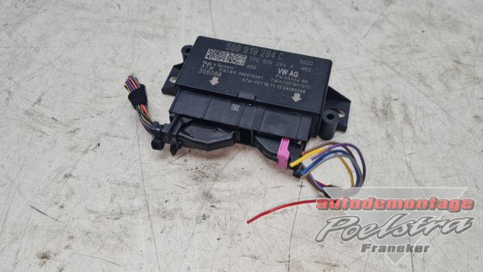 Gebruikte PDC Module Volkswagen Golf VII Variant (AUVV) 1.2 TSI BlueMotion 16V Prijs € 30,00 Margeregeling aangeboden door Autodemontage Poelstra B.V.