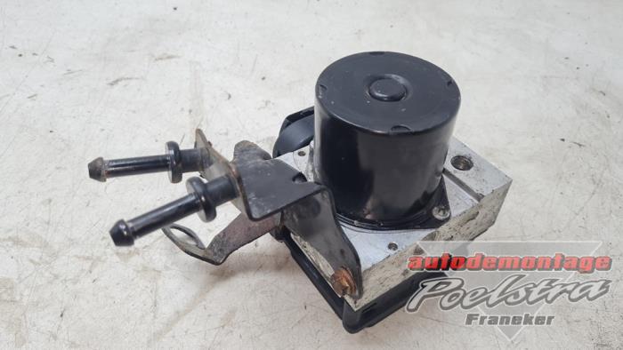 Gebruikte ABS Pomp Volkswagen Polo IV (9N1/2/3) 1.2 12V Prijs € 45,00 Margeregeling aangeboden door Autodemontage Poelstra B.V.