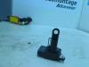 Luchtmassameter van een Toyota Yaris (P1) 1.4 D-4D 2002