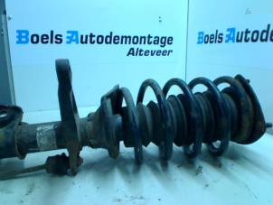 Gebruikte Mac Phersonpoot links-voor Landrover Freelander Hard Top 2.0 td4 16V Prijs € 50,00 Margeregeling aangeboden door Boels Autodemontage