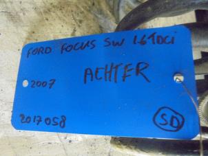 Gebruikte Schroefveer achter Ford Focus 2 Wagon 1.6 TDCi 16V 110 Prijs € 15,00 Margeregeling aangeboden door Boels Autodemontage