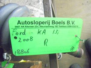 Gebruikte Aandrijfas rechts-voor Ford Ka I 1.3i Prijs € 40,00 Margeregeling aangeboden door Boels Autodemontage