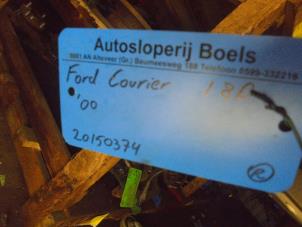 Gebruikte Cardanas rechts-voor (VWA) Ford Courier (J3/5) 1.8 D Prijs € 25,00 Margeregeling aangeboden door Boels Autodemontage