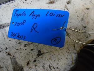 Gebruikte Steekas rechts-voor Toyota Aygo (B10) 1.0 12V VVT-i Prijs € 50,00 Margeregeling aangeboden door Boels Autodemontage