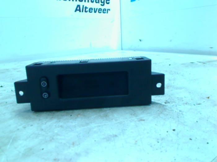 Gebruikte Display Interieur Opel Corsa D 1.3 CDTi 16V ecoFLEX Prijs € 35,00 Margeregeling aangeboden door Boels Autodemontage