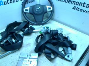 Gebruikte Module + Airbag Set Opel Corsa D 1.3 CDTi 16V ecoFLEX Prijs € 175,00 Margeregeling aangeboden door Boels Autodemontage