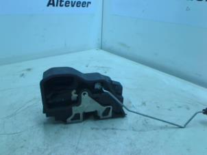 Gebruikte Deurslot Mechaniek 4Deurs rechts-achter BMW X3 (E83) 3.0d 24V Prijs € 25,00 Margeregeling aangeboden door Boels Autodemontage
