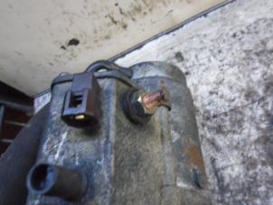 Gebruikte Startmotor Kia Carens II (FJ) 2.0 CRDI 16V Prijs € 35,00 Margeregeling aangeboden door Boels Autodemontage