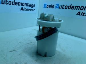 Gebruikte Tank element Pomp Ford Fiesta 6 (JA8) 1.0 Ti-VCT 12V 65 Prijs € 40,00 Margeregeling aangeboden door Boels Autodemontage
