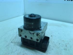 Gebruikte ABS Pomp BMW 3 serie (E46/4) 316i Prijs € 75,00 Margeregeling aangeboden door Boels Autodemontage