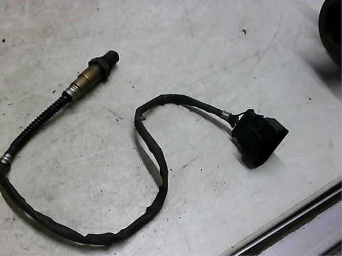 Gebruikte Lambda Sonde Volkswagen Passat Syncro/4Motion (3B2) 2.8 30V Prijs € 25,00 Margeregeling aangeboden door Boels Autodemontage
