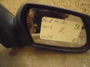 Gebruikte Buitenspiegel rechts Ford Mondeo III Wagon 1.8 16V Prijs € 35,00 Margeregeling aangeboden door Boels Autodemontage