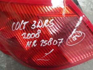 Gebruikte Achterlicht links Mitsubishi Colt (Z2/Z3) 1.1 12V Prijs € 35,00 Margeregeling aangeboden door Boels Autodemontage