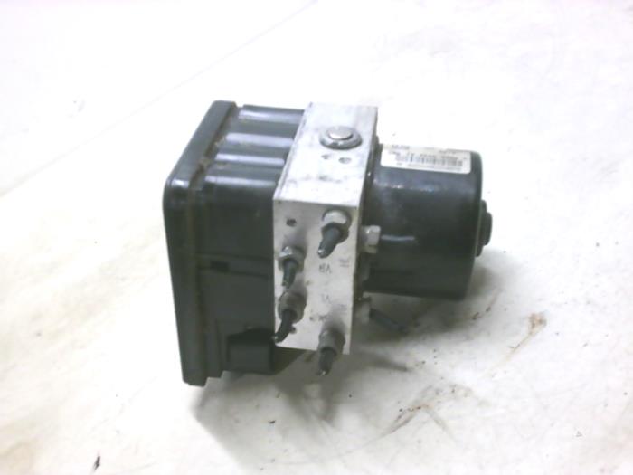 Gebruikte ABS Pomp Opel Astra H SW (L35) 1.7 CDTi 16V Prijs € 75,00 Margeregeling aangeboden door Boels Autodemontage