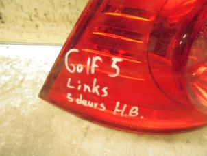 Gebruikte Achterlicht links Volkswagen Golf V (1K1) Prijs € 45,00 Margeregeling aangeboden door Boels Autodemontage