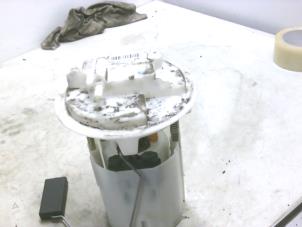 Gebruikte Benzinepomp Peugeot 207/207+ (WA/WC/WM) 1.4 Prijs € 35,00 Margeregeling aangeboden door Boels Autodemontage