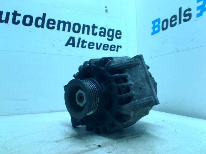 Gebruikte Dynamo Renault Thalia I (LB) 1.4 Prijs € 40,00 Margeregeling aangeboden door Boels Autodemontage