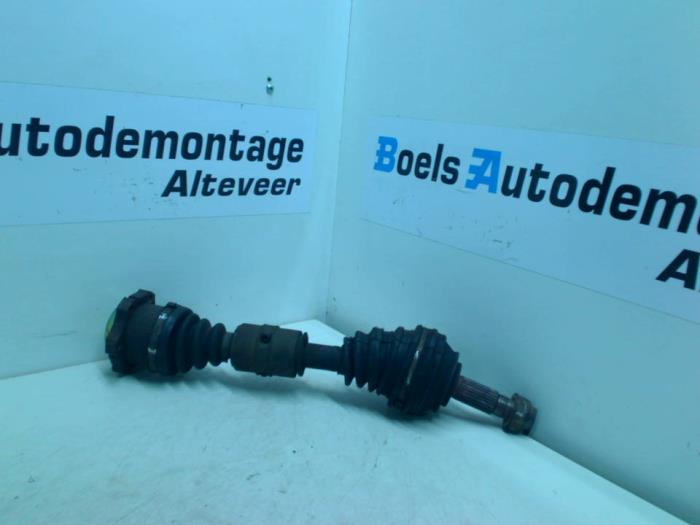 Gebruikte Steekas links-voor Fiat Punto II (188) 1.9 JTD Prijs € 35,00 Margeregeling aangeboden door Boels Autodemontage