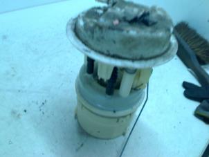 Gebruikte Brandstofpomp Elektrisch Peugeot 307 (3A/C/D) 1.4 Prijs € 35,00 Margeregeling aangeboden door Boels Autodemontage